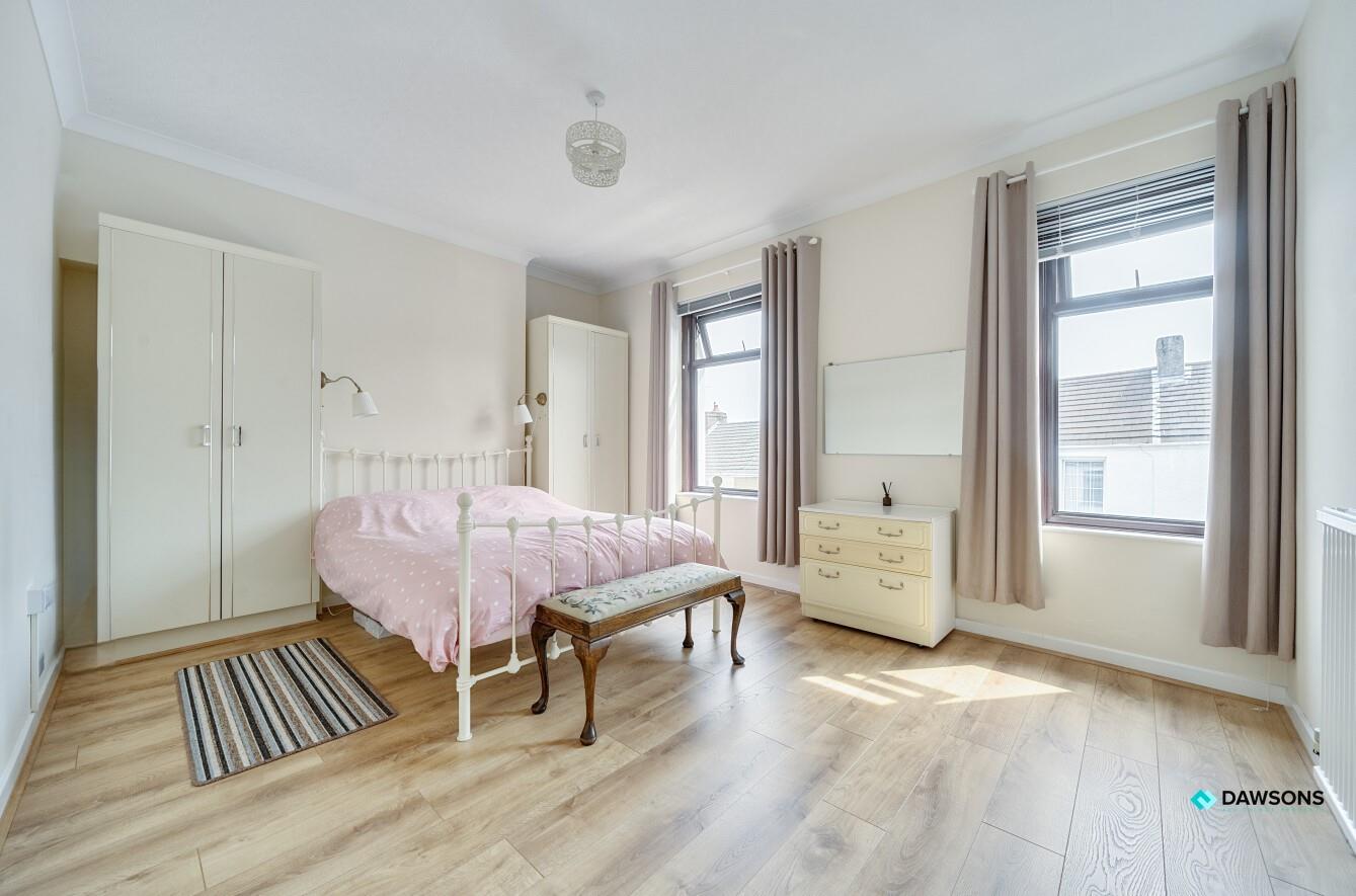 Woodville Road, Mumbles, Swansea, SA3 4AD